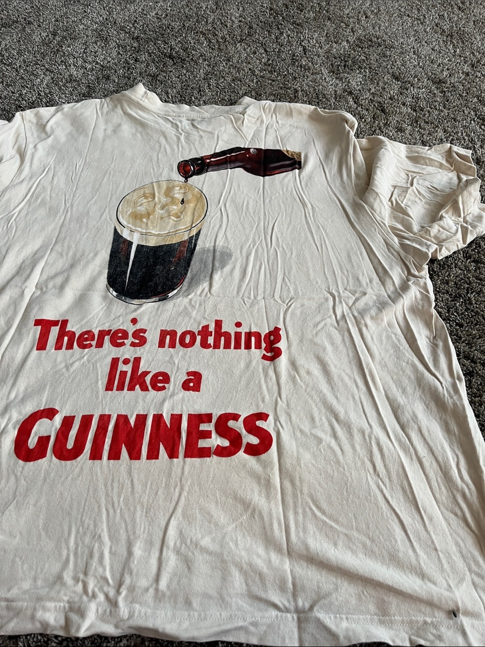 Guinness off White Tee with Gold Harp Logo. Large. Mens. Abercrombie & Fitch. - Picture 4 of 9